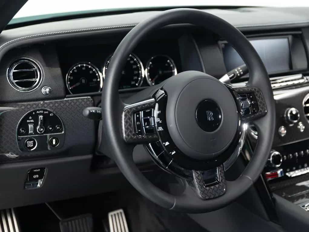 Rolls-Royce Cullinan Black Badge 11/2021-photo-10
