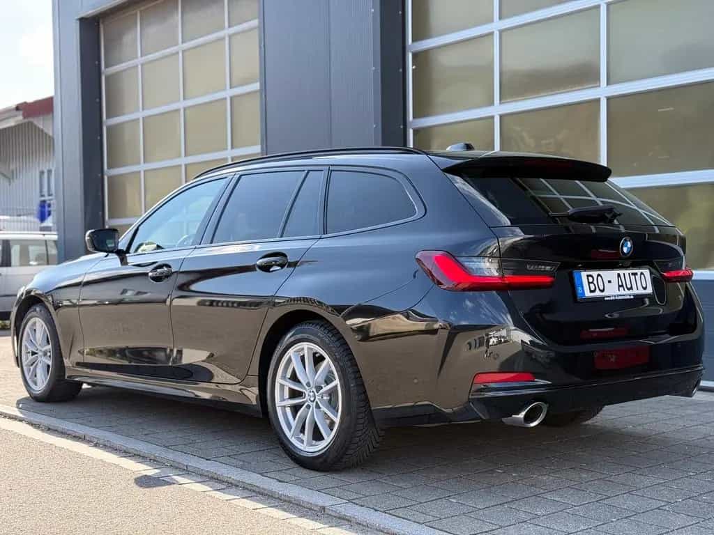 BMW 320 d xDrive StdHzg. ACC Driving DAB Navi Kamera 07/2023-photo-1