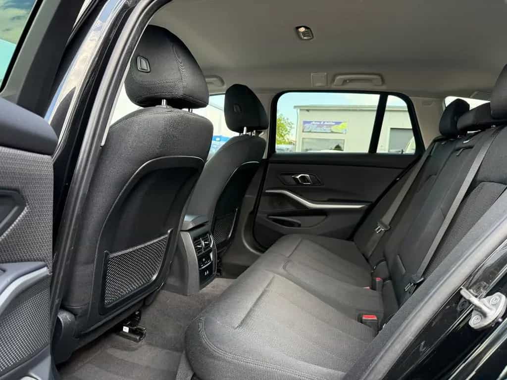 BMW 320 d xDrive StdHzg. ACC Driving DAB Navi Kamera 07/2023-photo-28