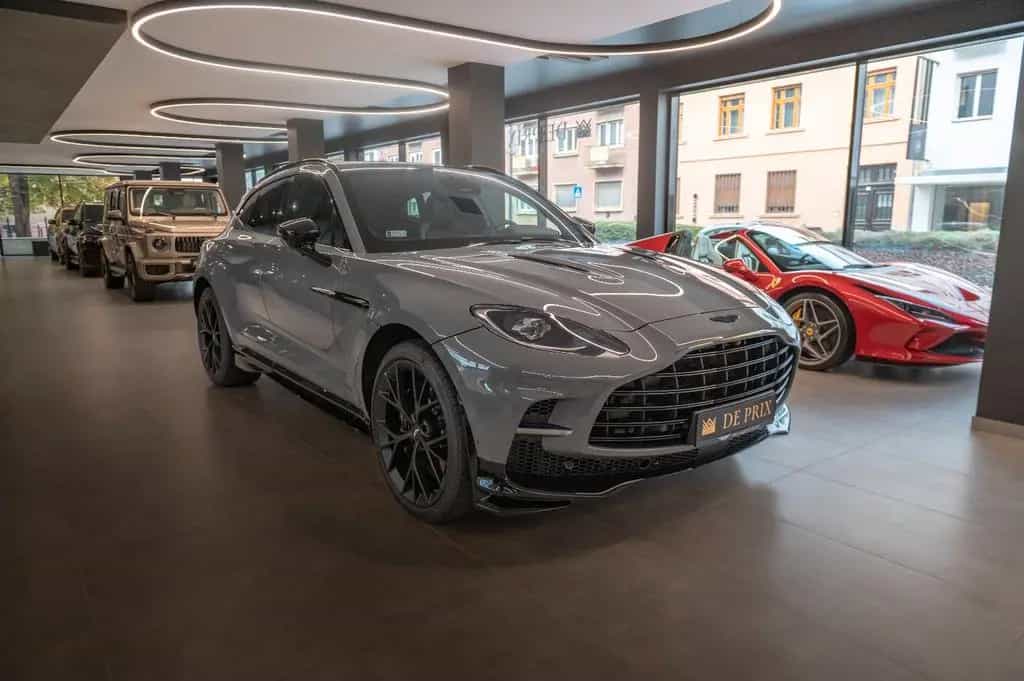 Aston Martin DBX 707 China Gray, Gloss Black, AHK,SHZ, 10/2025-photo-3
