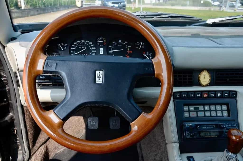 Maserati Ghibli MASERATI BITURBO RACING 2.0 283cv 1/230 ORIGINAL 07/1991-photo-9