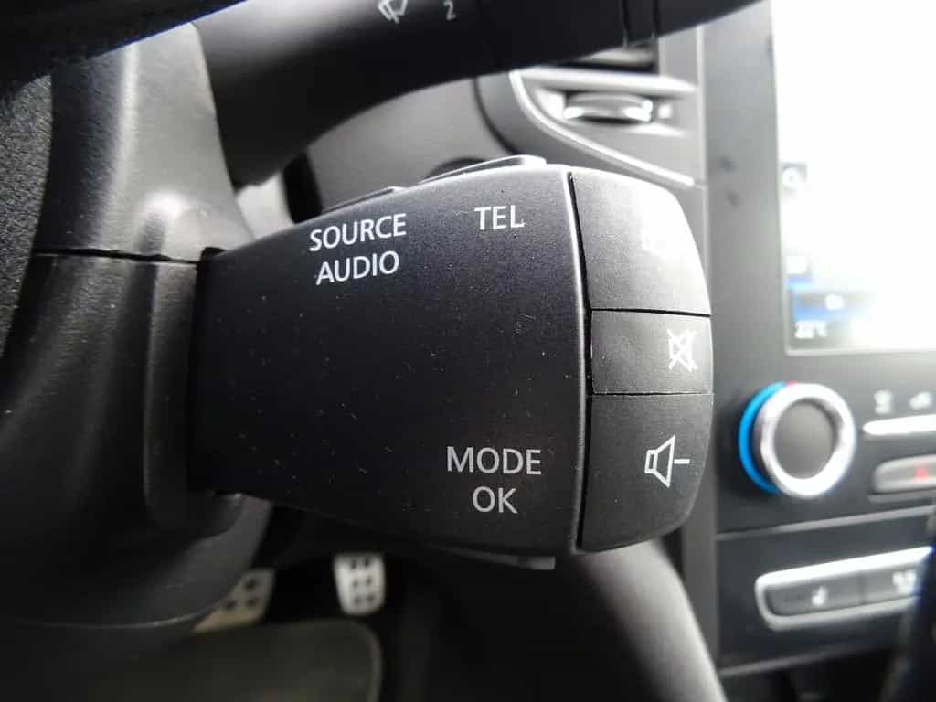 Renault Megane IV Grandtour GT LED NAVI KAMERA SHZ 05/2018-photo-16