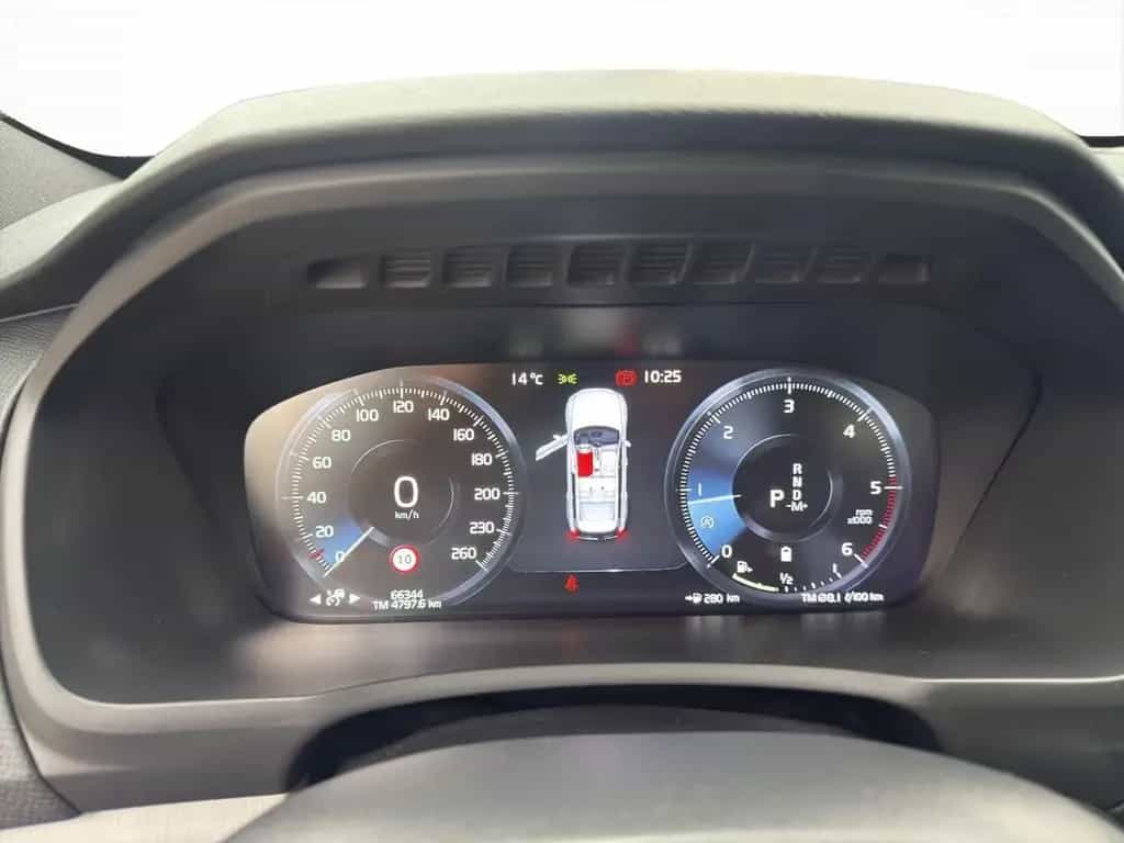 Volvo XC90 B5 Diesel AWD Momentum Pro BLIS Abstandstem 07/2021-photo-12