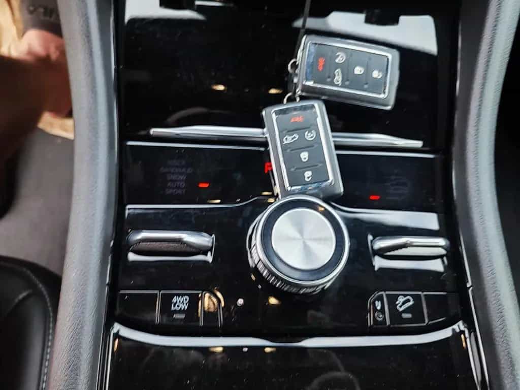 Jeep Grand Cherokee Overland 06/2022-photo-5