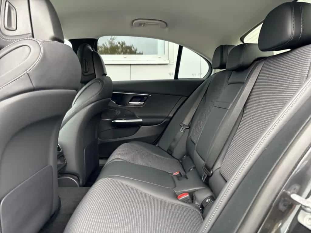 Mercedes-Benz C 180 Avantgarde/Advanced/Digital/360°Kamera/ 06/2024-photo-13