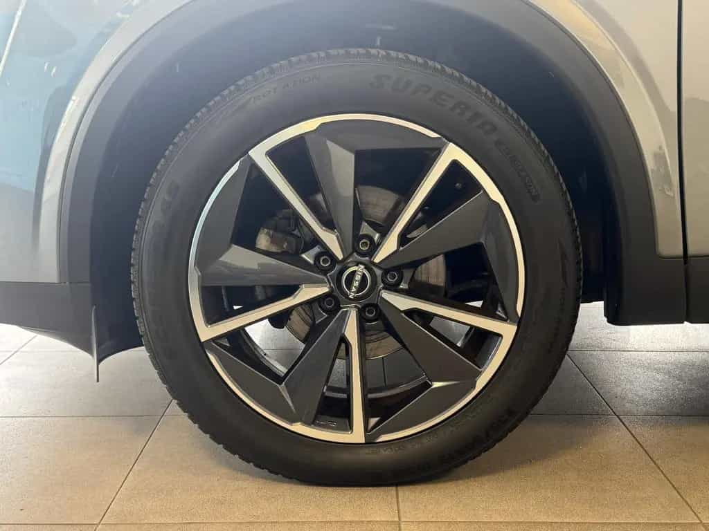 Nissan Qashqai 1.3 DIG-T MHEV Xtronic Tekna+ Panorama 04/2024-photo-24
