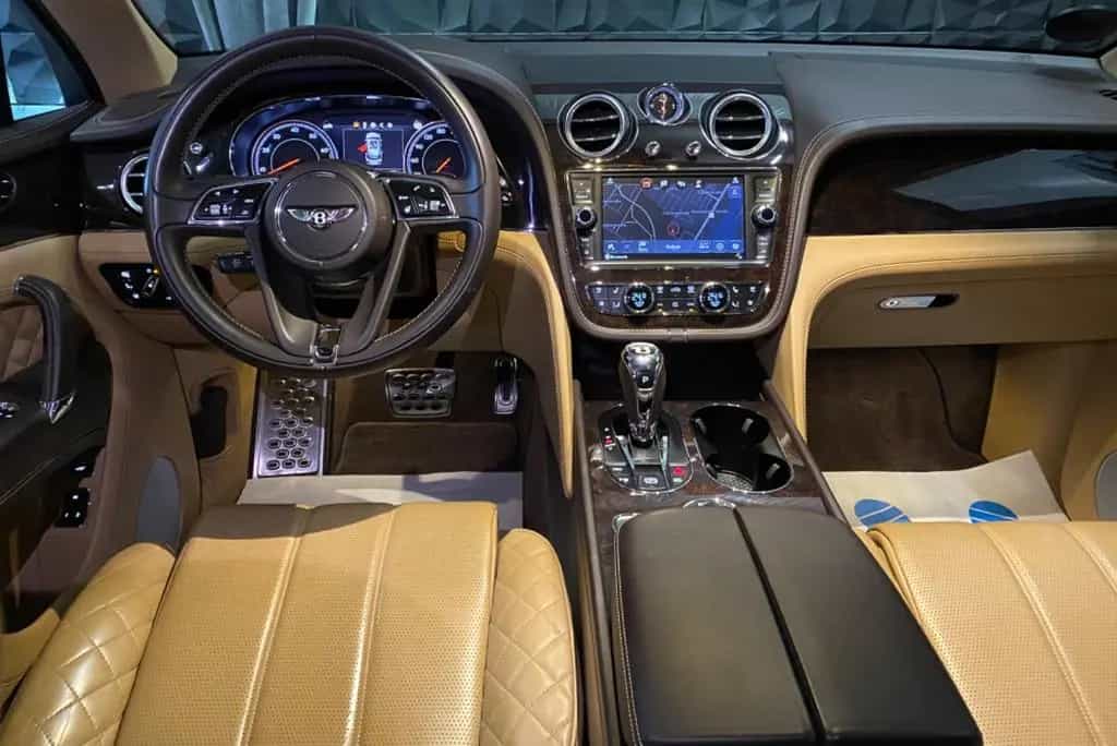 Bentley Bentayga 6.0 W12 4WD Massagesitze, Pano,AHK 01/2017-photo-14