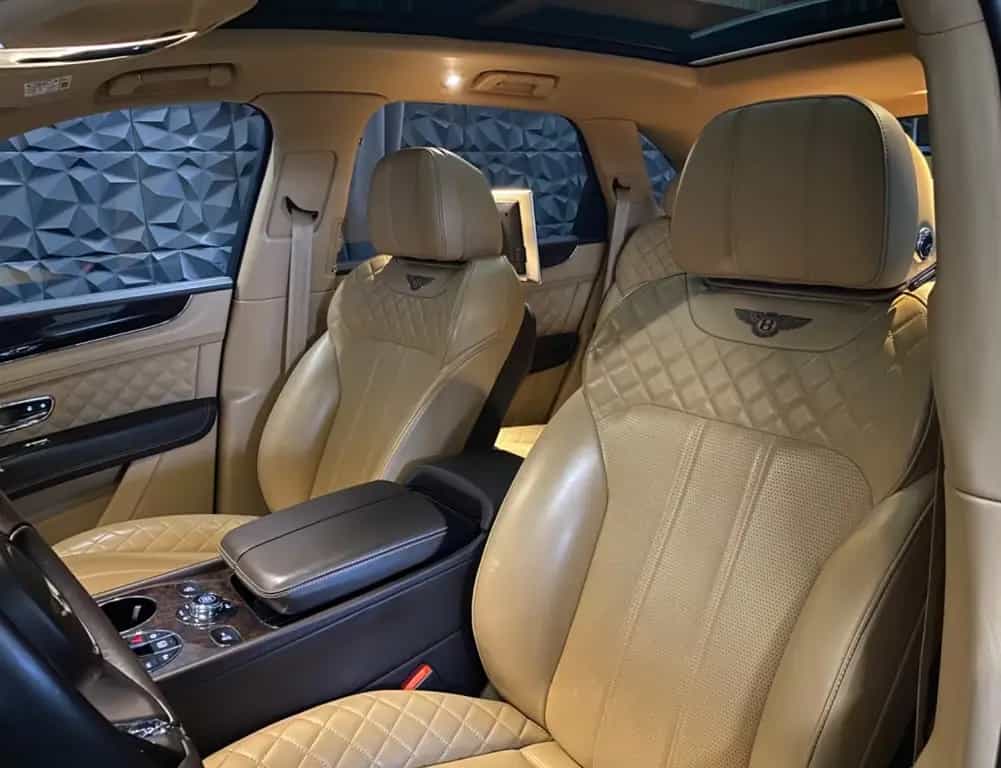 Bentley Bentayga 6.0 W12 4WD Massagesitze, Pano,AHK 01/2017-photo-17
