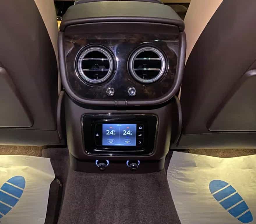 Bentley Bentayga 6.0 W12 4WD Massagesitze, Pano,AHK 01/2017-photo-22