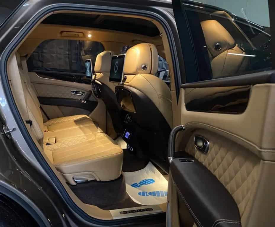 Bentley Bentayga 6.0 W12 4WD Massagesitze, Pano,AHK 01/2017-photo-27