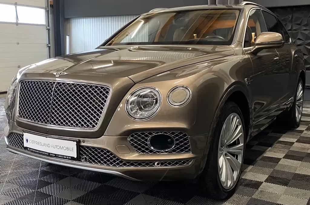 Bentley Bentayga 6.0 W12 4WD Massagesitze, Pano,AHK 01/2017-photo-3