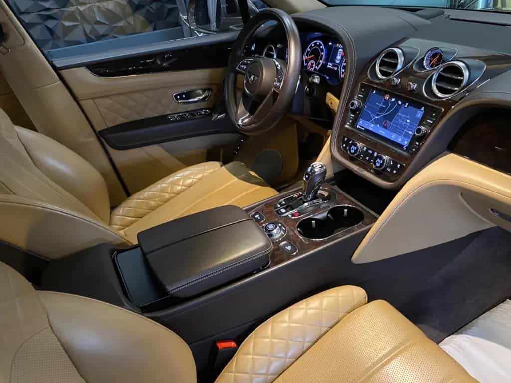 Bentley Bentayga 6.0 W12 4WD Massagesitze, Pano,AHK 01/2017-photo-30