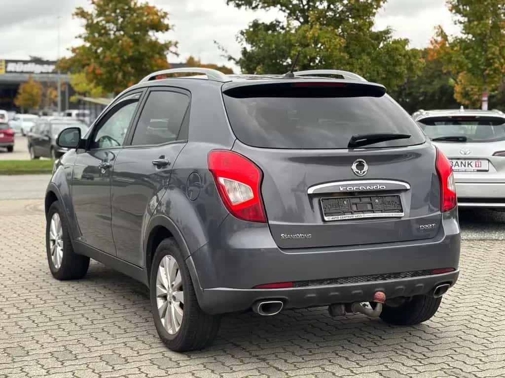 Ssangyong Korando 2.2 Diesel 1-HAND TEMPOMAT KAMERA 8x ALU 12/2015-photo-3
