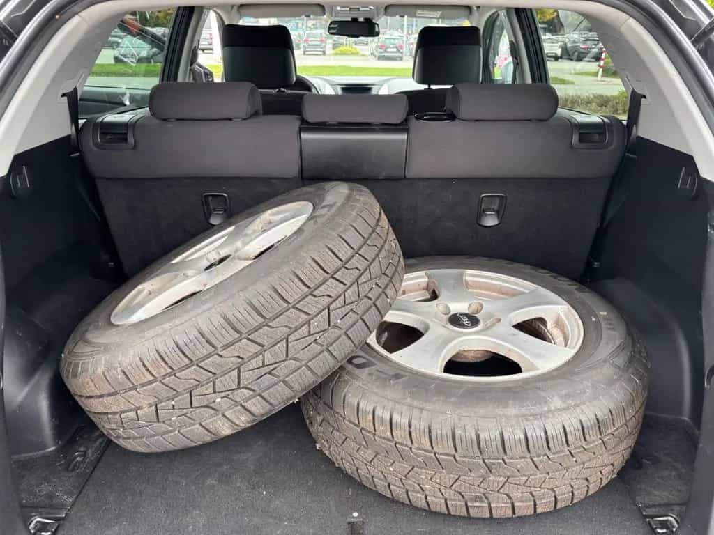 Ssangyong Korando 2.2 Diesel 1-HAND TEMPOMAT KAMERA 8x ALU 12/2015-photo-8
