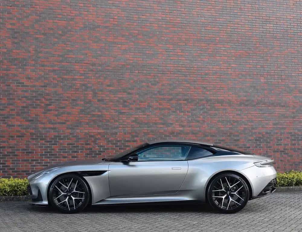 Aston Martin DB12 Coupé | Aluminite Silver 09/2023-photo-26