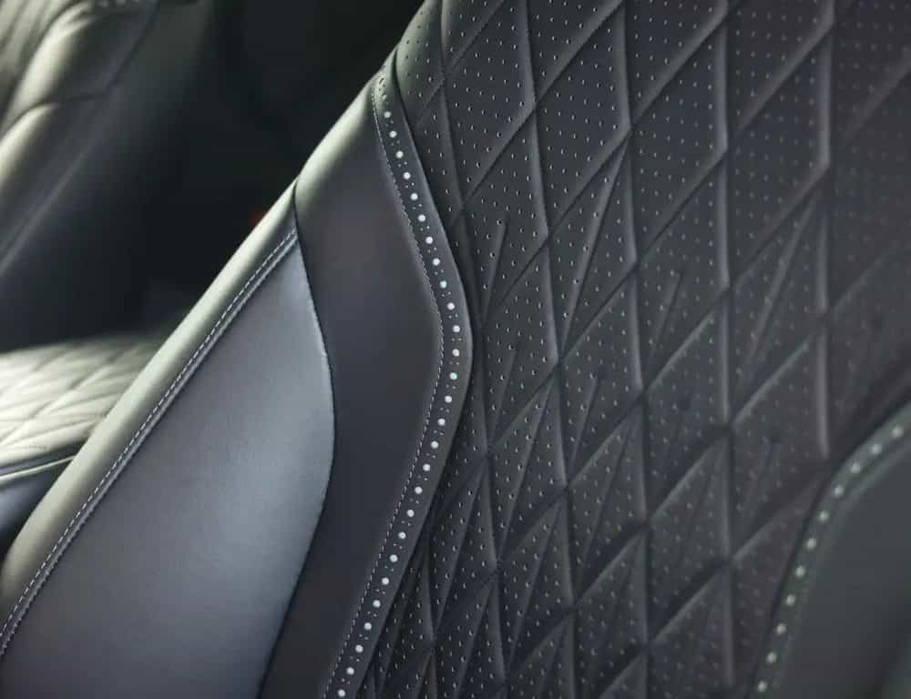 Aston Martin DB12 Coupé | Aluminite Silver 09/2023-photo-34