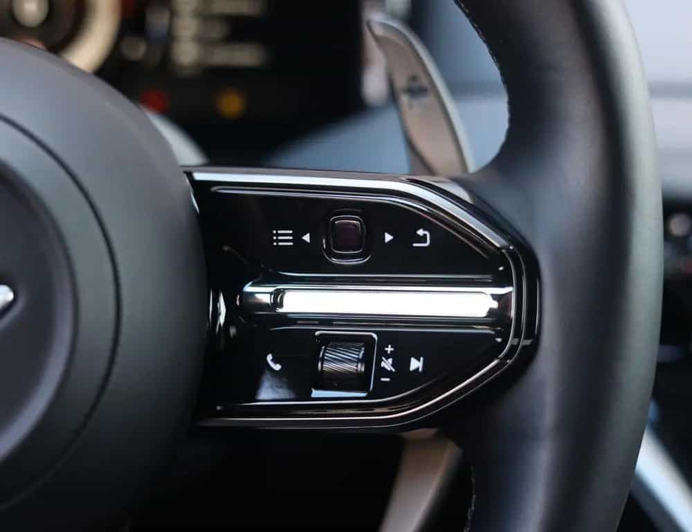 Aston Martin DB12 Coupé | Aluminite Silver 09/2023-photo-40