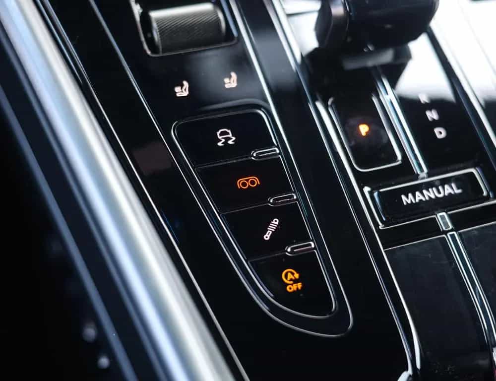 Aston Martin DB12 Coupé | Aluminite Silver 09/2023-photo-46