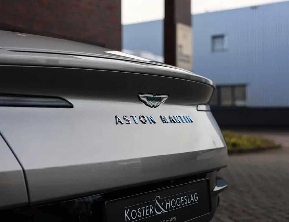 Aston Martin DB12 Coupé | Aluminite Silver 09/2023-photo-9