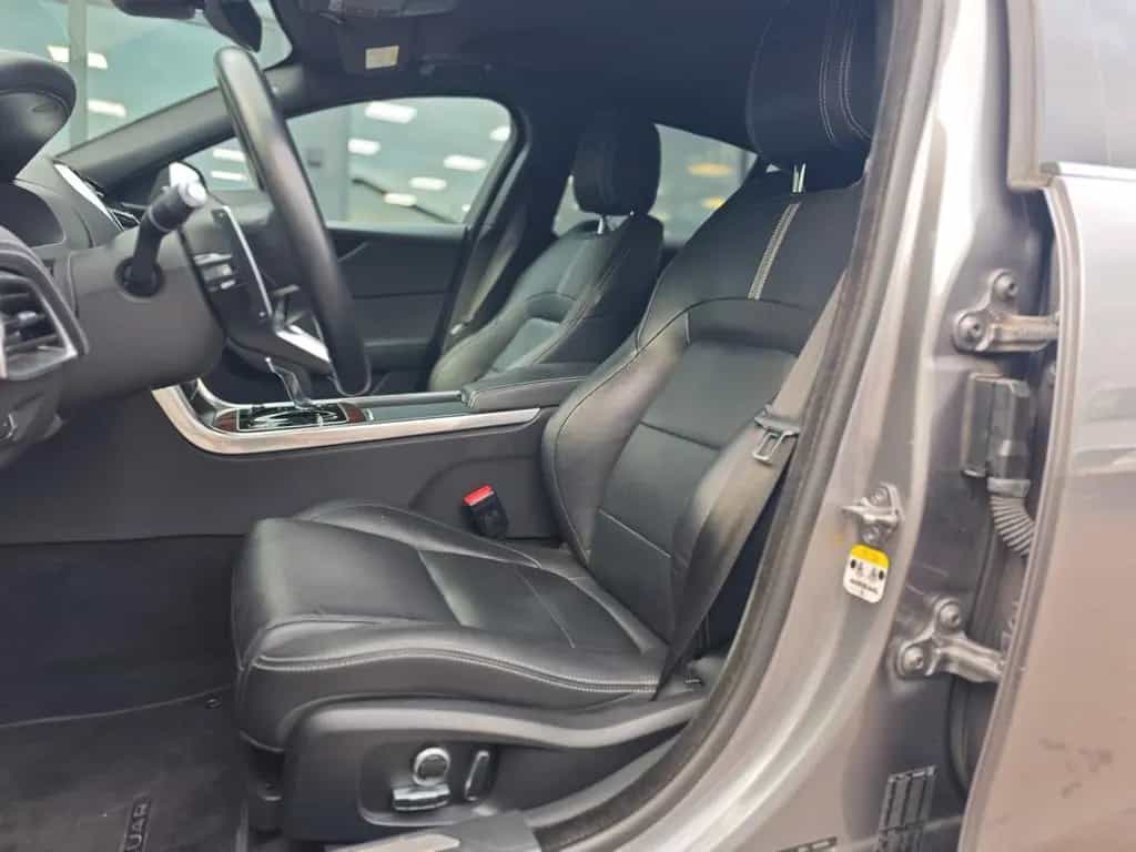 Jaguar XE 2.0d R-DYNAMIC S*CARPLAY*NAVI*SHZ*VOLL-LED* 04/2021-photo-20