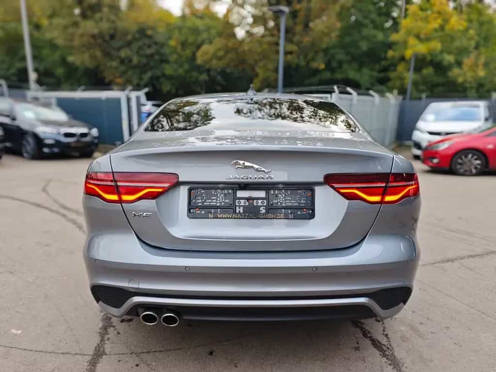 Jaguar XE 2.0d R-DYNAMIC S*CARPLAY*NAVI*SHZ*VOLL-LED* 04/2021-photo-6