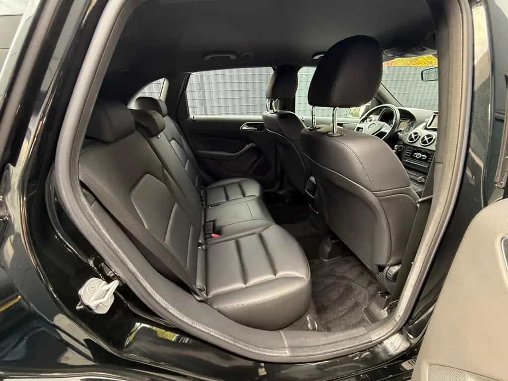 Mercedes-Benz B-Class 180 Automatik Navi Klima LED AHK 08/2014-photo-15