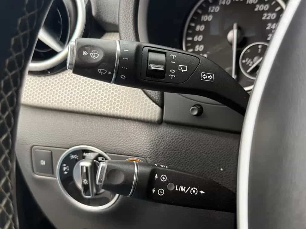 Mercedes-Benz B-Class 180 Automatik Navi Klima LED AHK 08/2014-photo-20