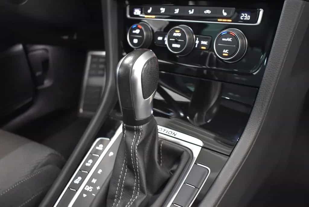 Volkswagen Golf VII R DSG Akrapovic 19 Pretoria Virtual Coc 08/2019-photo-32