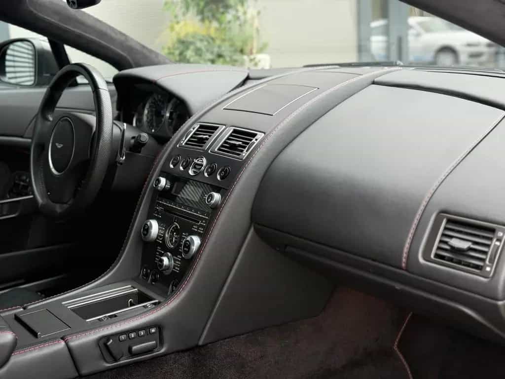 Aston Martin V8 Vantage Roadster 4.7l SPORTSHIFT SPORTABGAS 08/2011-photo-20