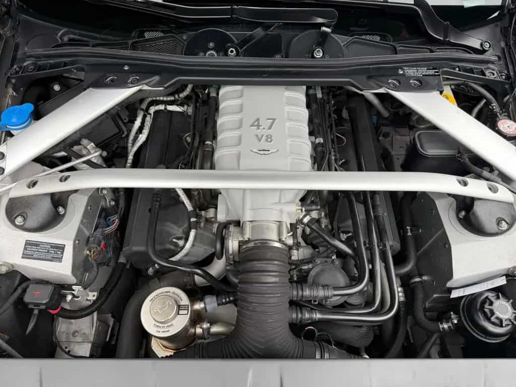Aston Martin V8 Vantage Roadster 4.7l SPORTSHIFT SPORTABGAS 08/2011-photo-26