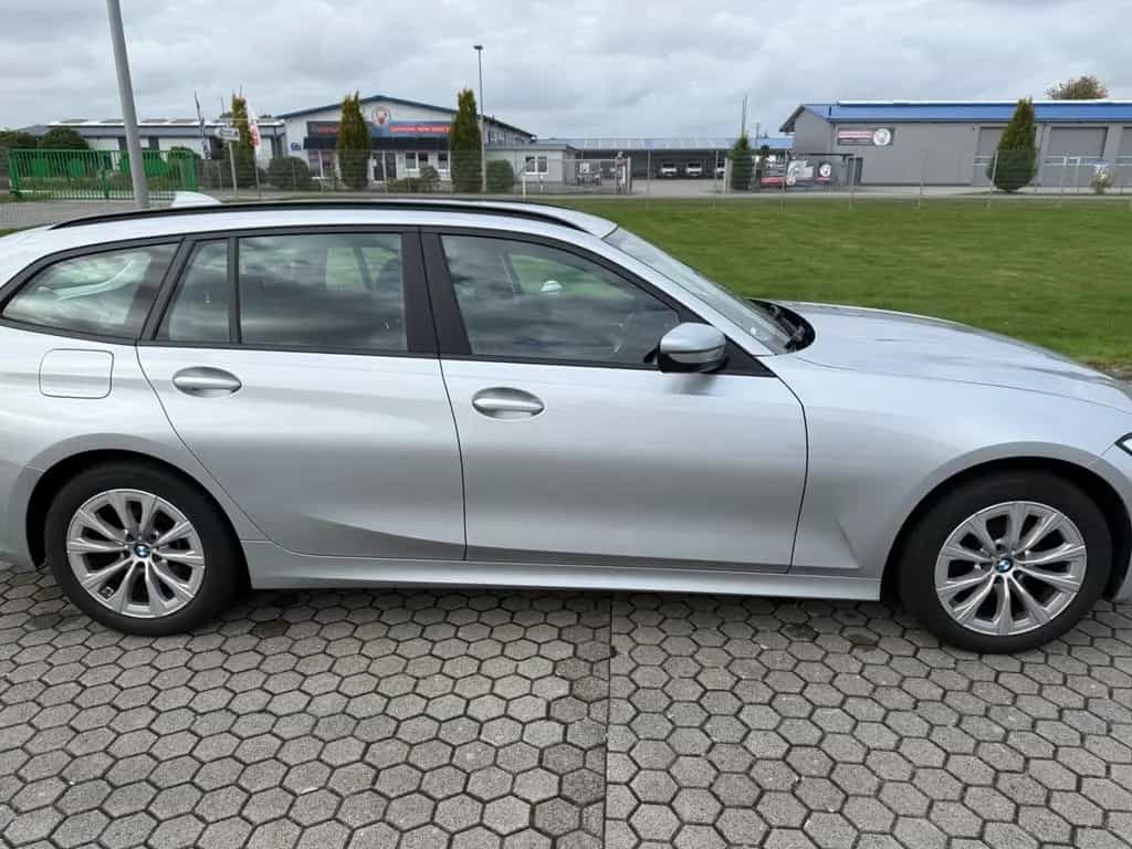 BMW 320 d Touring Automatik - 05/2020-photo-1