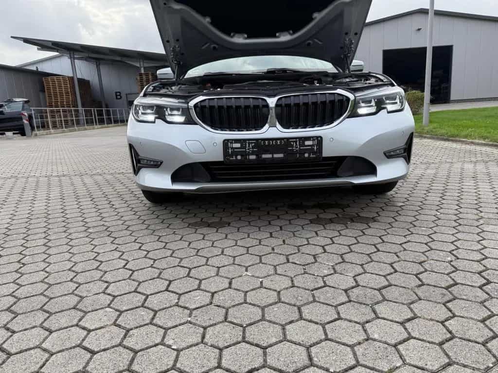 BMW 320 d Touring Automatik - 05/2020-photo-12
