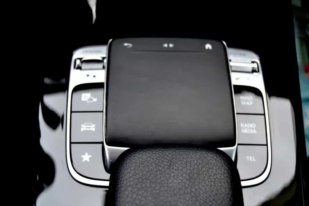 Mercedes-Benz A-Class 220 Edition 19 Automatik AutoAC Navi Park-Ass 02/2020-photo-12