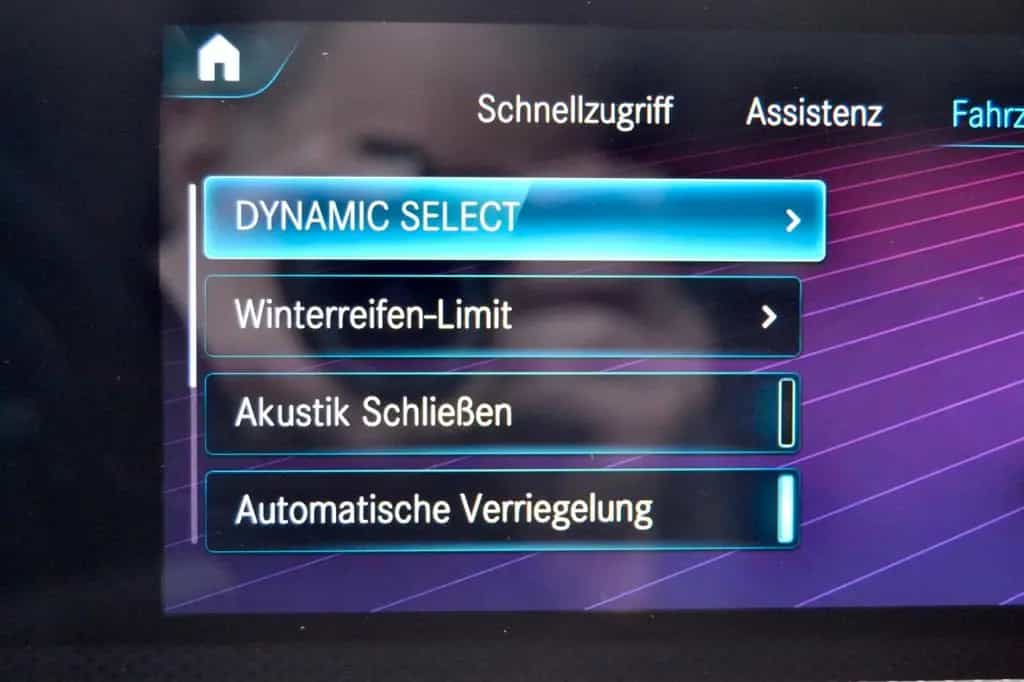 Mercedes-Benz A-Class 220 Edition 19 Automatik AutoAC Navi Park-Ass 02/2020-photo-18