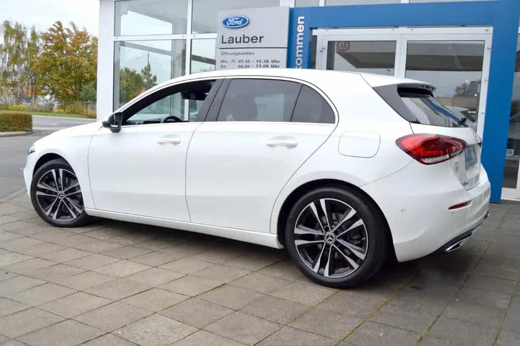 Mercedes-Benz A-Class 220 Edition 19 Automatik AutoAC Navi Park-Ass 02/2020-photo-2