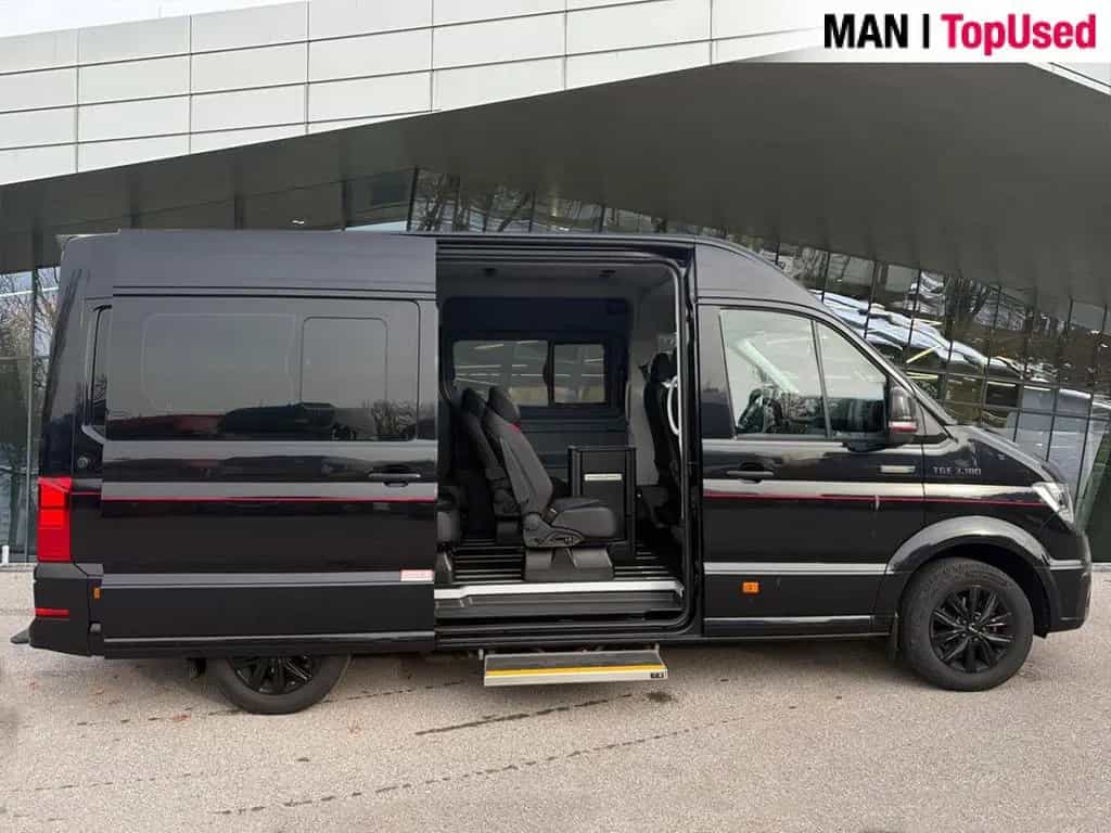 MAN TGE 3.180 4X2F,VIP-Kombi,El.Schiebetüren,AHK 05/2024-photo-4