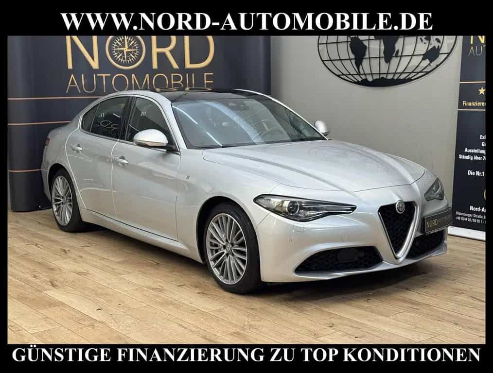 Alfa Romeo Giulia 2.2 JTDM LUSSO TI *PANO*LEDER*ACC*UPE:56* 10/2021-photo-1