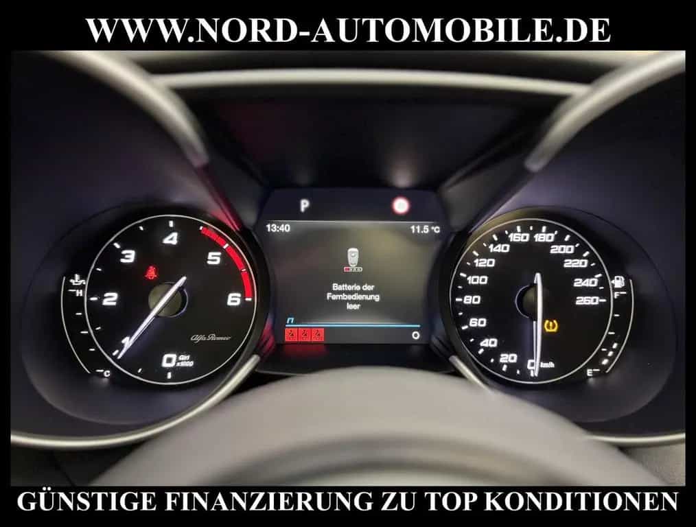 Alfa Romeo Giulia 2.2 JTDM LUSSO TI *PANO*LEDER*ACC*UPE:56* 10/2021-photo-18