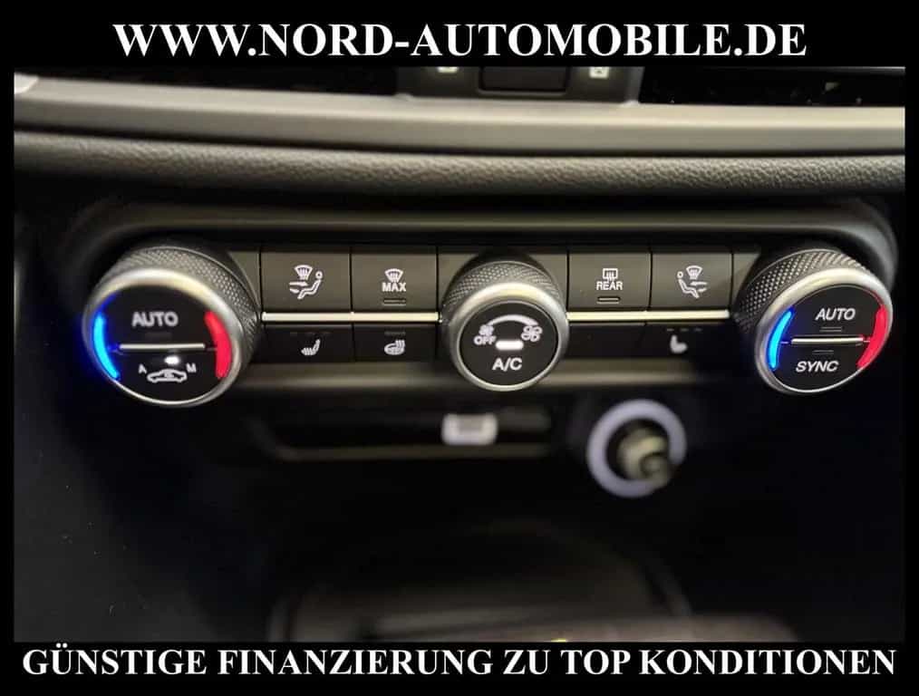 Alfa Romeo Giulia 2.2 JTDM LUSSO TI *PANO*LEDER*ACC*UPE:56* 10/2021-photo-21