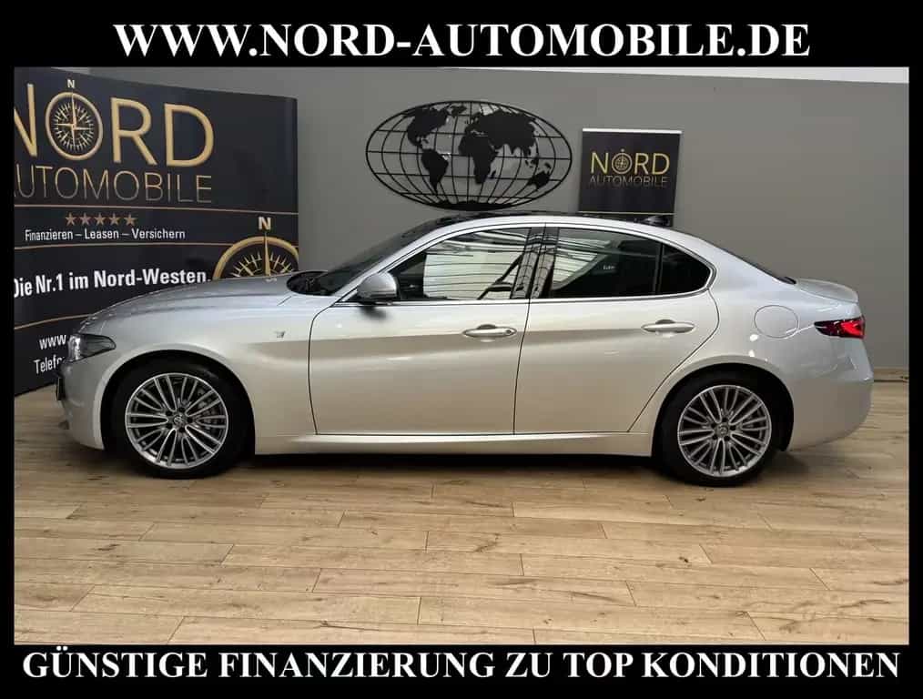 Alfa Romeo Giulia 2.2 JTDM LUSSO TI *PANO*LEDER*ACC*UPE:56* 10/2021-photo-5