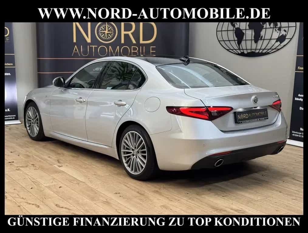 Alfa Romeo Giulia 2.2 JTDM LUSSO TI *PANO*LEDER*ACC*UPE:56* 10/2021-photo-6
