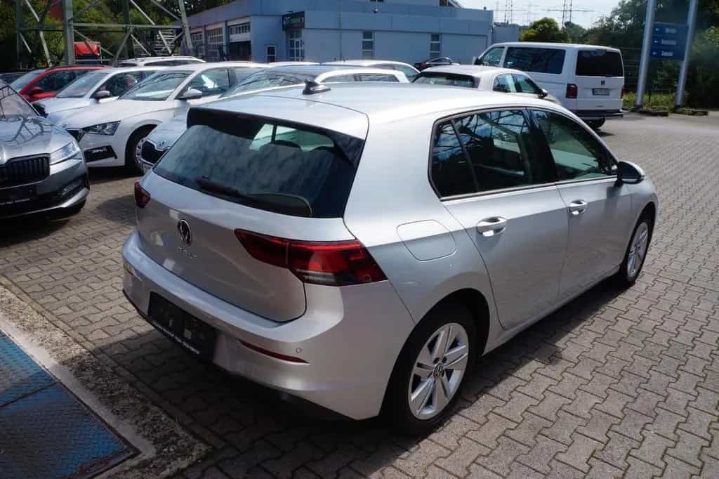 Volkswagen Golf VIII Life*LED*PDC*NAVI*SHZ*DIGITAL COCKPIT* 03/2020-photo-3