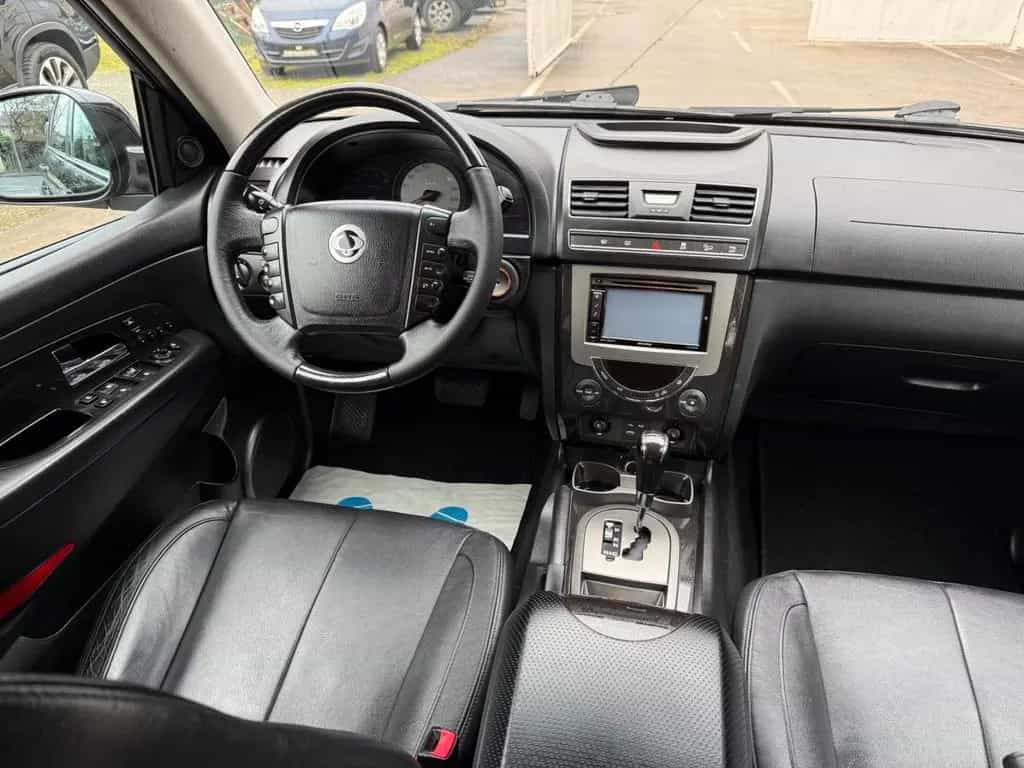 Ssangyong REXTON W 2.0 4WD/Leder/Navi/Standheizung/AHK2.6T 02/2015-photo-17
