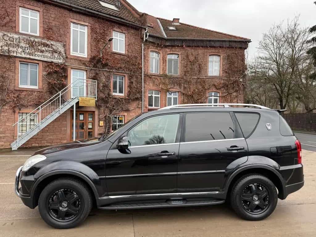 Ssangyong REXTON W 2.0 4WD/Leder/Navi/Standheizung/AHK2.6T 02/2015-photo-7