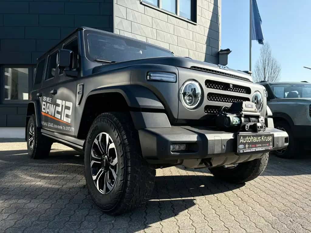 BAW 212 Offroader LED Seilwinde Leder 2.0 Automatik null-photo-0
