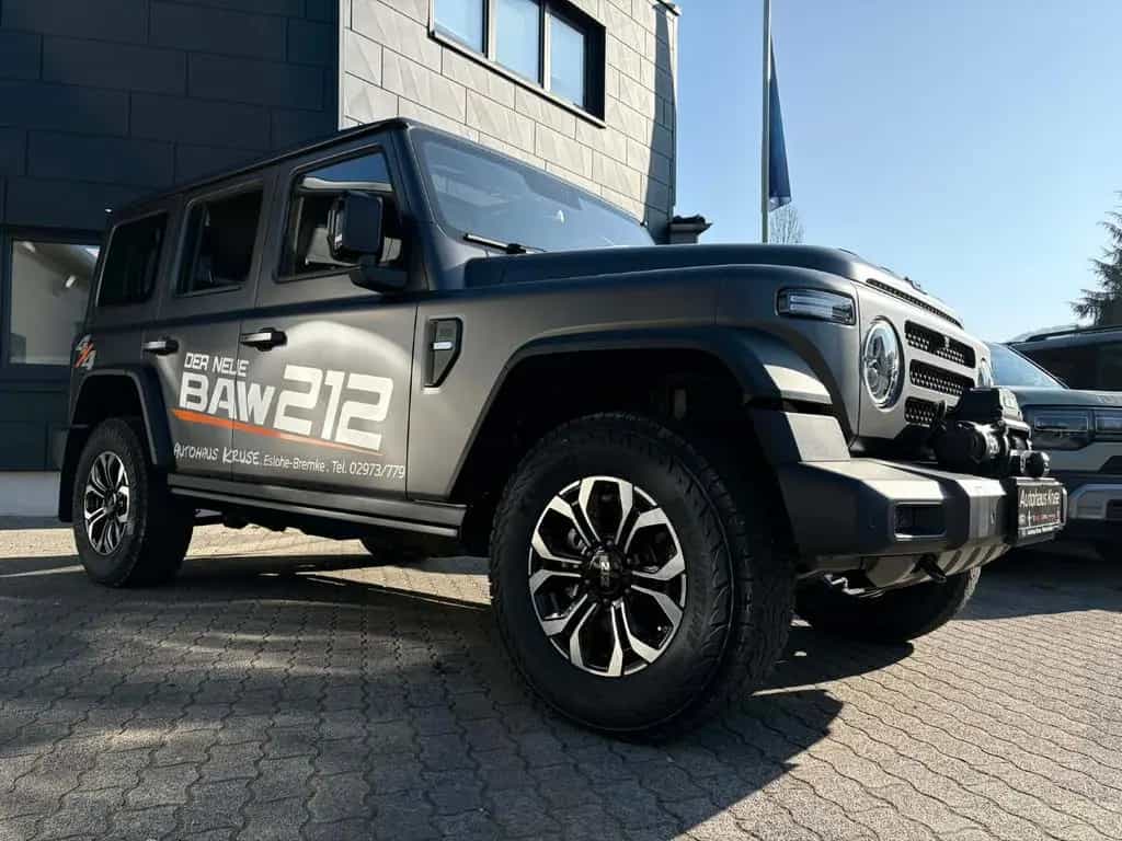 BAW 212 Offroader LED Seilwinde Leder 2.0 Automatik null-photo-5