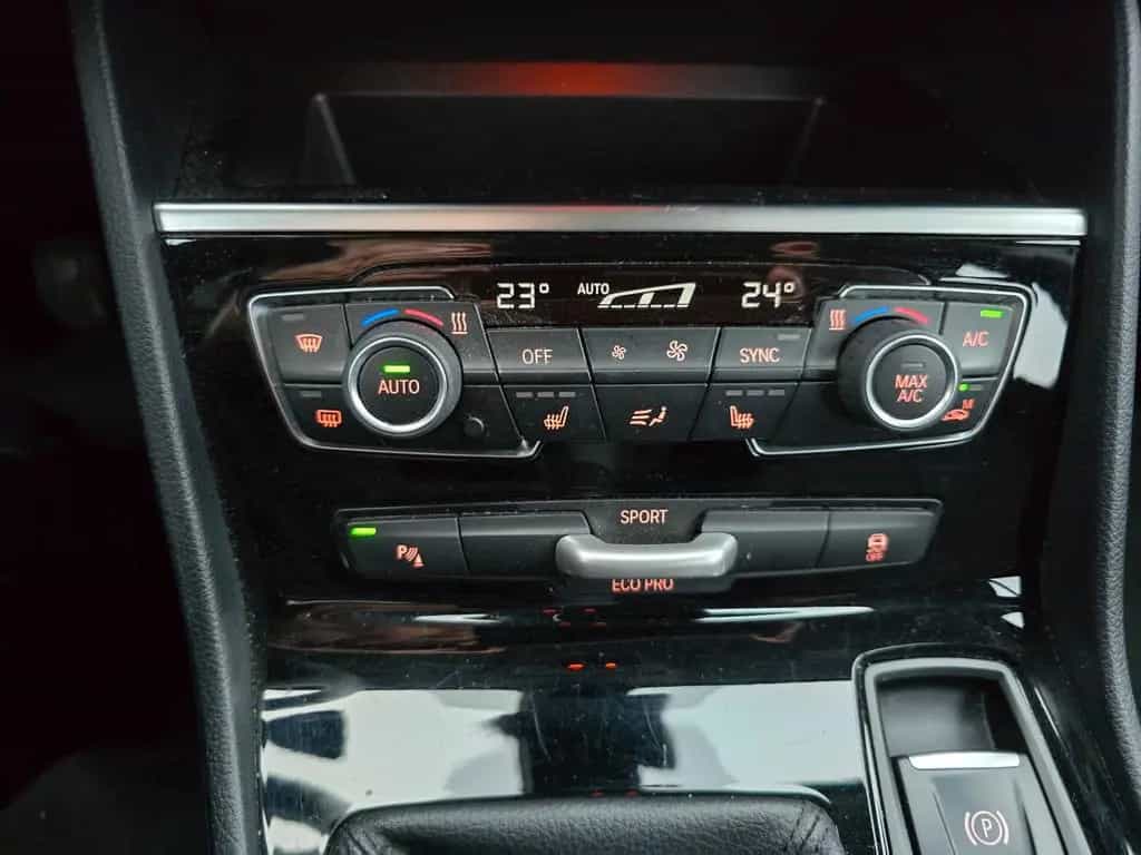 BMW 218 Active Tourer Advantage LED  Alu AHK abm. 02/2020-photo-17