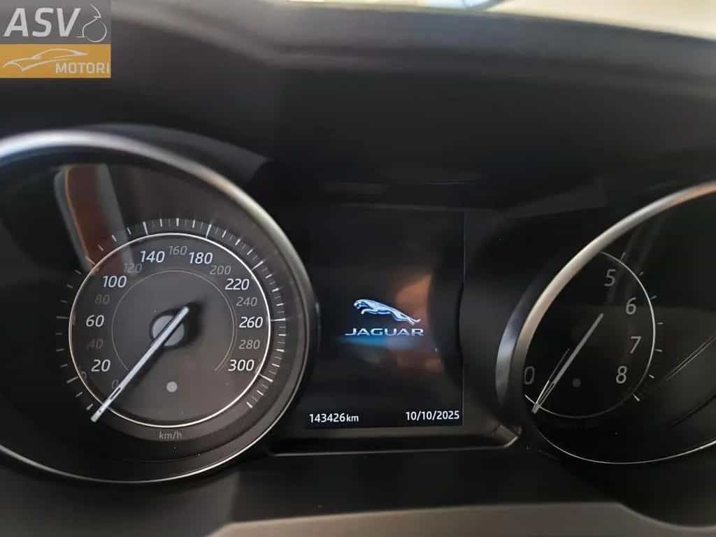 Jaguar F-Type 2.0 aut. Coupé R-Dynamic 06/2018-photo-12