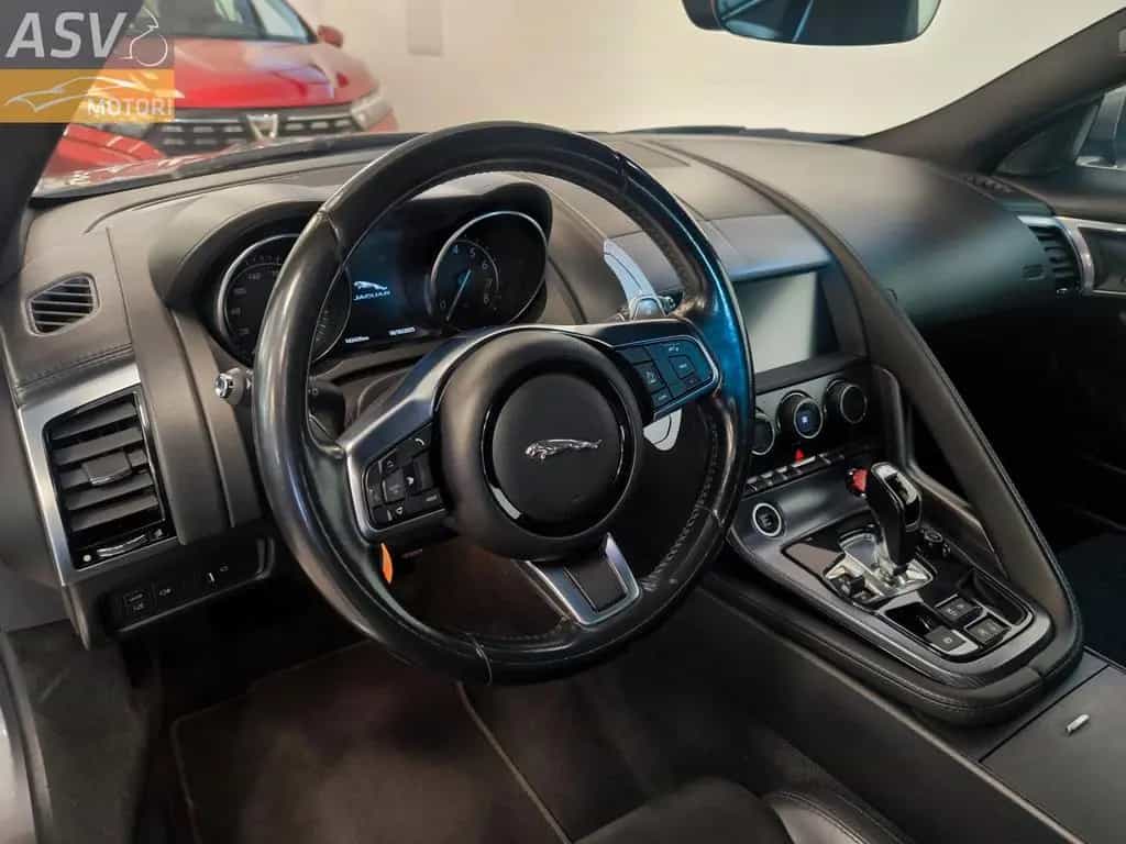 Jaguar F-Type 2.0 aut. Coupé R-Dynamic 06/2018-photo-6