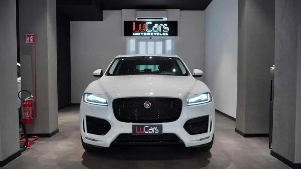 Jaguar F-Pace 2.0 250 CV AWD aut. R-Sport 05/2020-photo-1